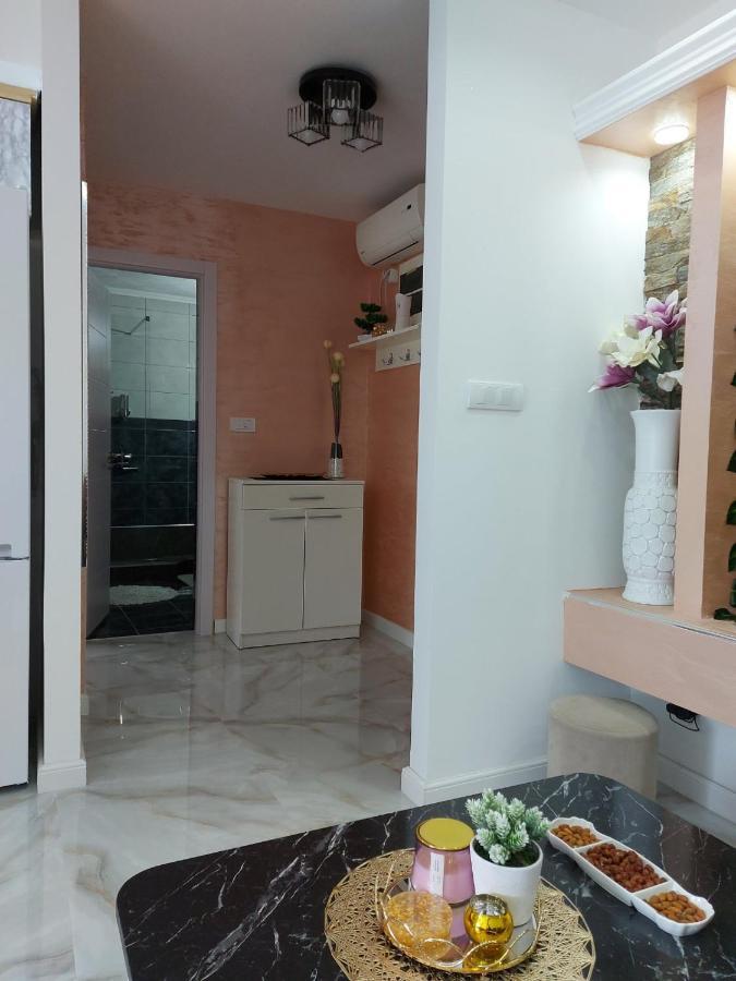 Apartman Star Lux Kúla Kültér fotó